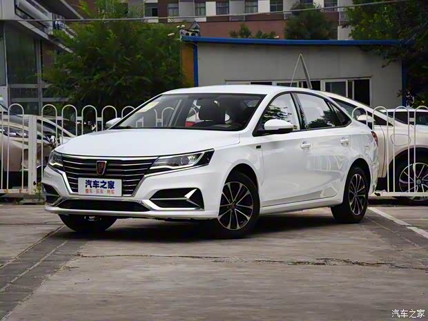 上汽集团 荣威i6 2020款 PLUS 1.6L 手动4G互联荣耀豪华版 上汽集团 荣威i6 2020款 PLUS 1.6L 手动4G互联荣耀豪华版