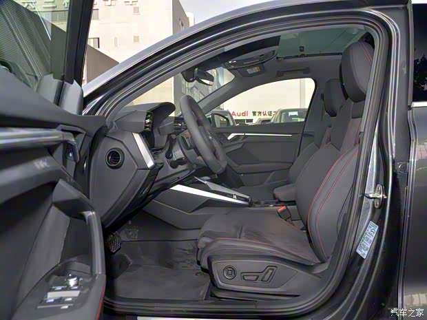 一汽-大眾奧迪 奧迪A3 2021款 Sportback 35 TFSI 運(yùn)動(dòng)型