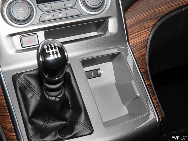 东风风行 菱智PLUS 2021款 旅行版