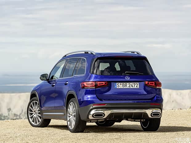 奔驰(进口) 奔驰GLB(海外) 2019款 基本型 奔驰(进口) 奔驰GLB(海外) 2019款 基本型