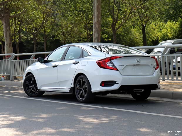 东风本田 思域 2019款 220TURBO CVT燃擎版 国VI 东风本田 思域 2019款 220TURBO CVT燃擎版 国VI