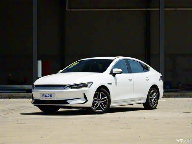 比亞迪 秦PLUS 2023款 EV 500KM 出行版
