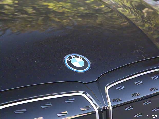 華晨寶馬 寶馬i3 2024款 eDrive 40 L 曜夜套裝