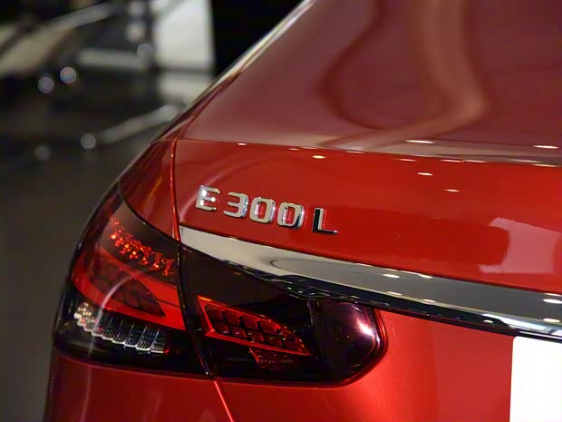 北京奔馳 奔馳E級 2021款 E 300 L 運動豪華型 北京奔馳 奔馳E級 2021款 E 300 L 運動豪華型