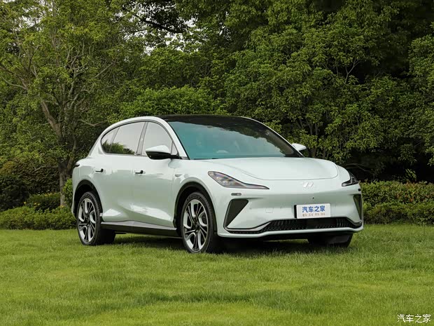 智己汽车 智己LS7 2023款 77kWh Urban Fit Pro后驱版