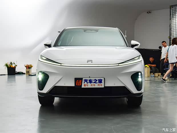 上汽集团 飞凡R7 2022款 四驱版 上汽集团 飞凡R7 2022款 四驱版