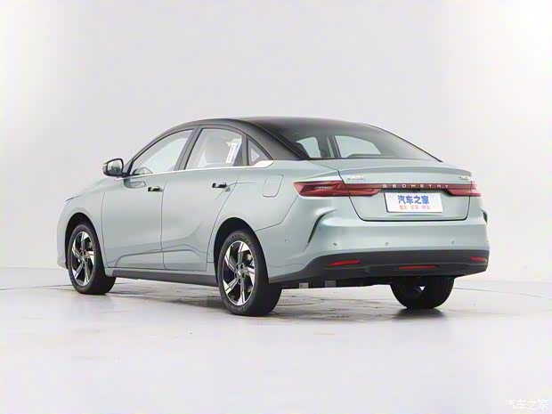 几何汽车 几何G6 2022款 620 新趣型