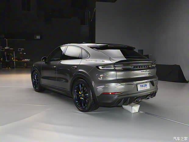 保时捷 Cayenne 2024款 Cayenne Turbo GT 4.0T 保时捷 Cayenne 2024款 Cayenne Turbo GT 4.0T
