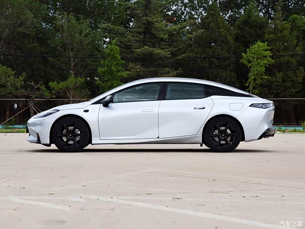 埃安 昊铂GT 2023款 560七翼版 埃安 昊铂GT 2023款 560七翼版