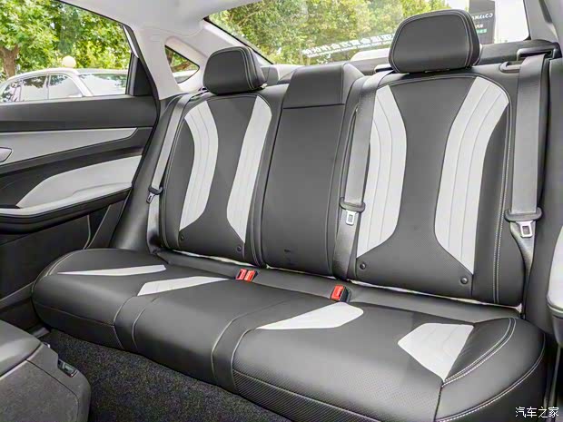 吉利汽車 繽瑞 2023款 繽瑞COOL 1.5T DCT冠軍版 吉利汽車 繽瑞 2023款 繽瑞COOL 1.5T DCT冠軍版