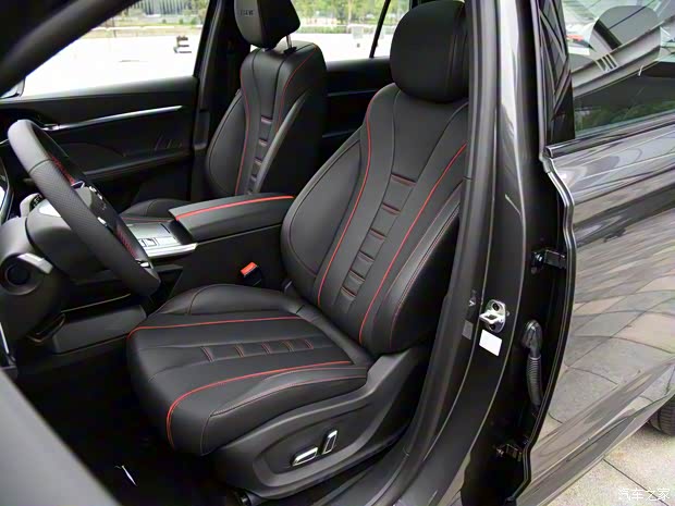 上汽集團 榮威RX5 MAX 2022款 300TGI 基本型