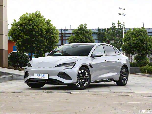 比亞迪 海豹 2023款 冠軍版 550km 尊貴型 比亞迪 海豹 2023款 冠軍版 550km 尊貴型