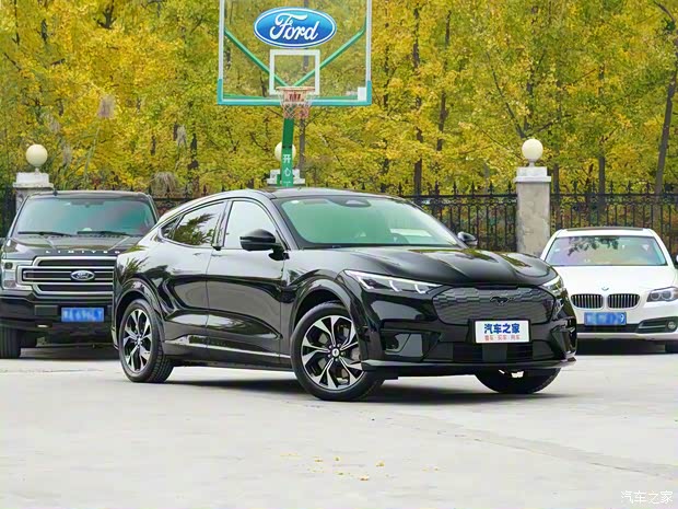 福特电动车 Mustang Mach-E 2021款 无疆后驱豪华版(长续航)