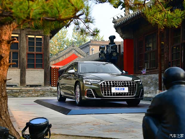 奧迪(進(jìn)口) 奧迪A8 2022款 A8L Horch創(chuàng)始人版