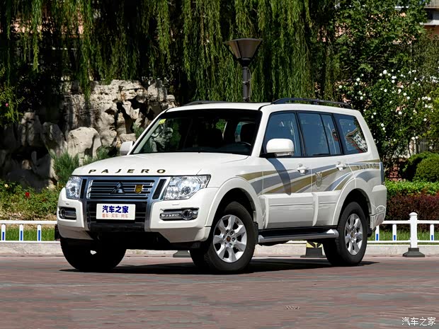 三菱(进口) 帕杰罗(进口) 2020款 3.0L 自动舒适版