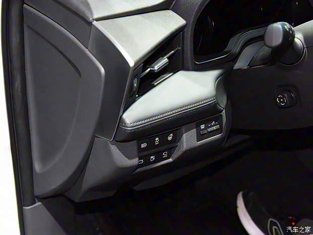 一汽豐田 亞洲龍 2019款 2.5L 混動版