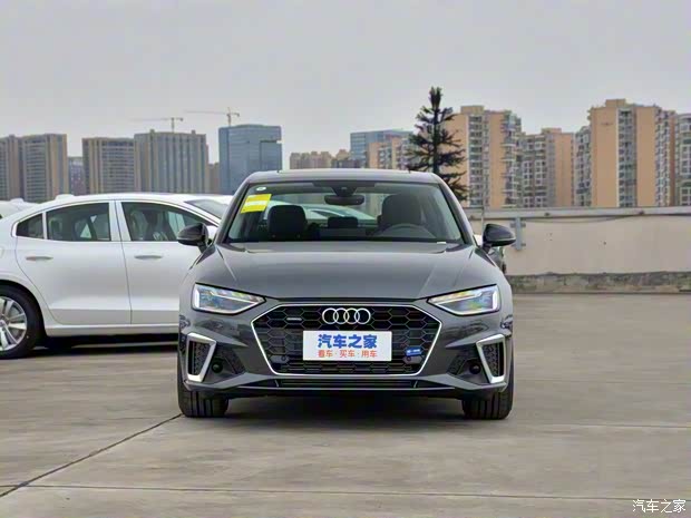 一汽-大众奥迪 奥迪A4L 2020款 45 TFSI quattro 臻选动感型