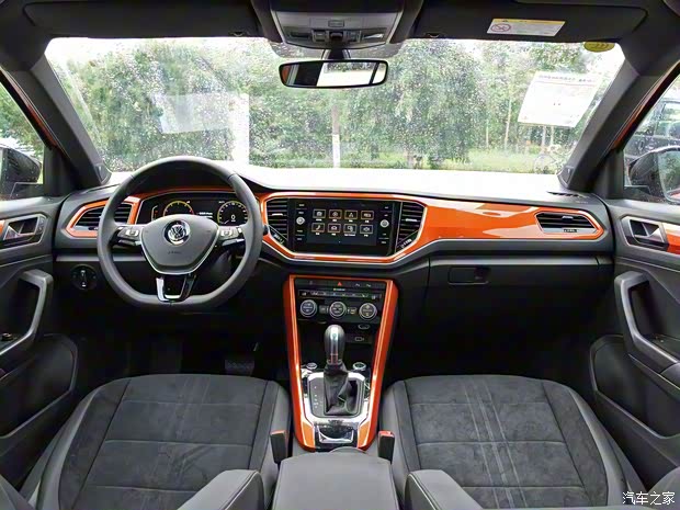 一汽-大众 T-ROC探歌 2018款 280TSI DSG两驱基本型