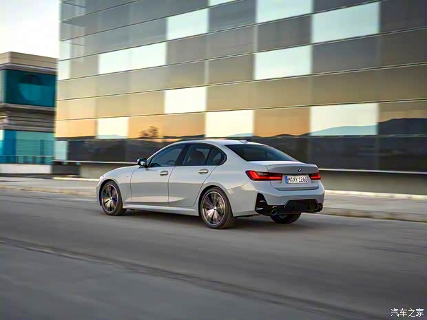 寶馬(進(jìn)口) 寶馬3系(進(jìn)口) 2023款 330i M Sport 歐洲版