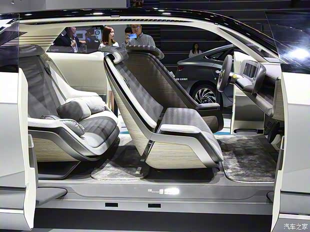 现代(进口) 现代45 2020款 EV Concept 现代(进口) 现代45 2020款 EV Concept