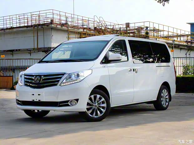 东风风行 风行CM7 2018款 改款 2.0T 自动尊享型 东风风行 风行CM7 2018款 改款 2.0T 自动尊享型