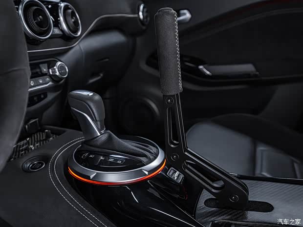 日產(chǎn)(進口) JUKE 2022款 Hybrid Rally Tribute