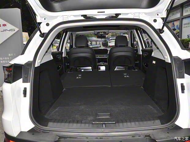 北京汽車 北京X7 2023款 1.5TD DCT優(yōu)享+版