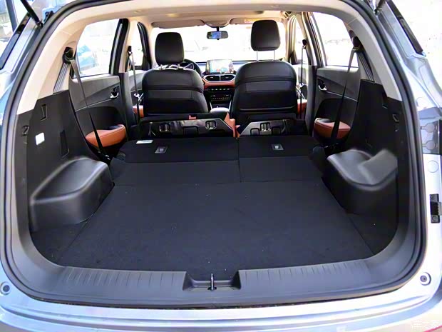 上汽通用五菱 宝骏510 2019款 自动挡高配