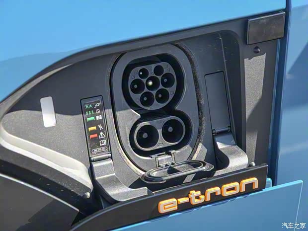 奥迪(进口) 奥迪e-tron 2019款 基本型 奥迪(进口) 奥迪e-tron 2019款 基本型