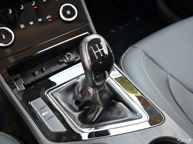 奇瑞汽车 艾瑞泽5 2024款 1.5L 手动风尚型 奇瑞汽车 艾瑞泽5 2024款 1.5L 手动风尚型