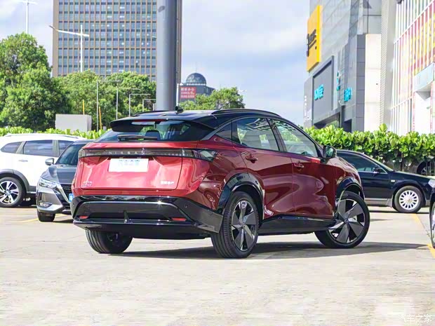 東風(fēng)日產(chǎn) Ariya艾睿雅 2022款 四驅(qū)高性能頂配版