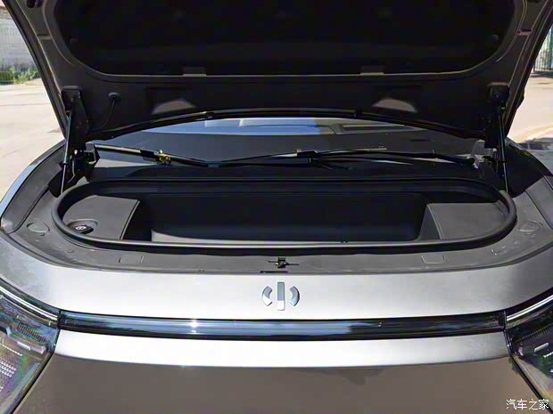 華人運(yùn)通 高合HiPhi Y 2023款 560km 先鋒版