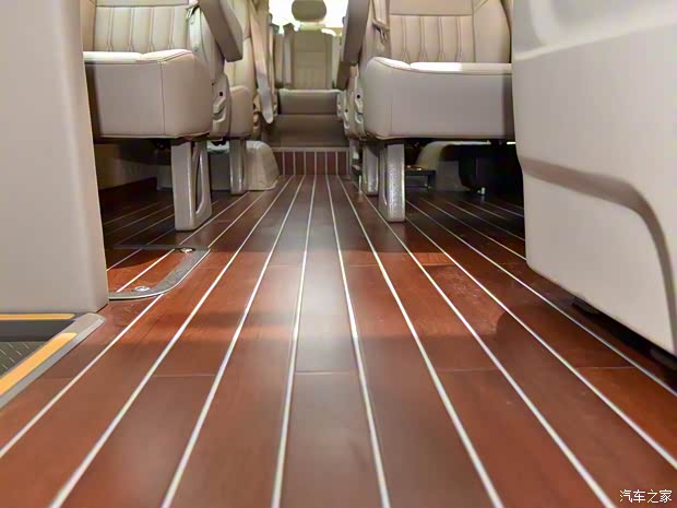 宇通客車 宇通T7 2022款 3.5T汽油定制星宇版35LGTDI