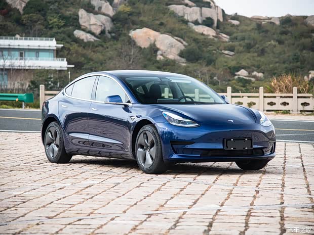 特斯拉中国 Model 3 2019款 标准续航后驱升级版 特斯拉中国 Model 3 2019款 标准续航后驱升级版