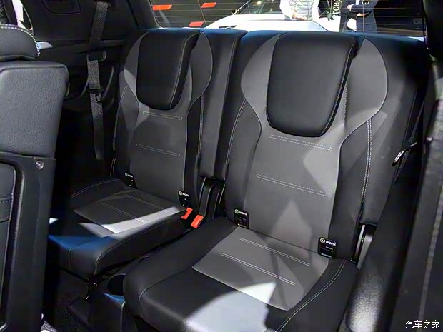 梅赛德斯-AMG 奔驰GLB AMG 2019款 AMG GLB 35 4MATIC