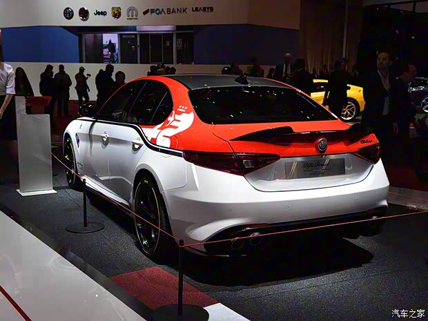 阿尔法·罗密欧 Giulia 2019款 Quadrifoglio QV赛车版