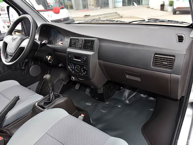 上汽通用五菱 五菱荣光小卡 2022款 1.5L基本型单排加长型L3C