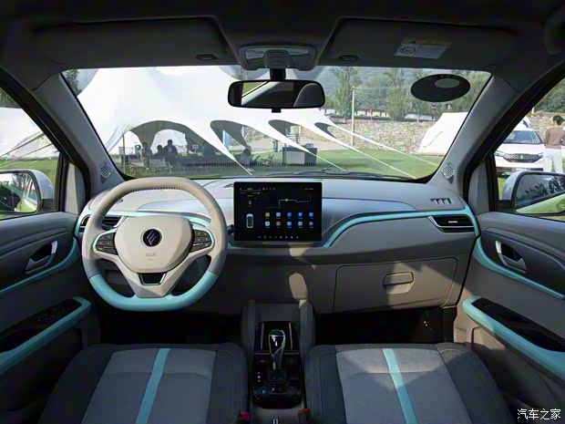 江鈴集團(tuán)新能源 易至EV3 2023款 青春版 320KM 豪華版