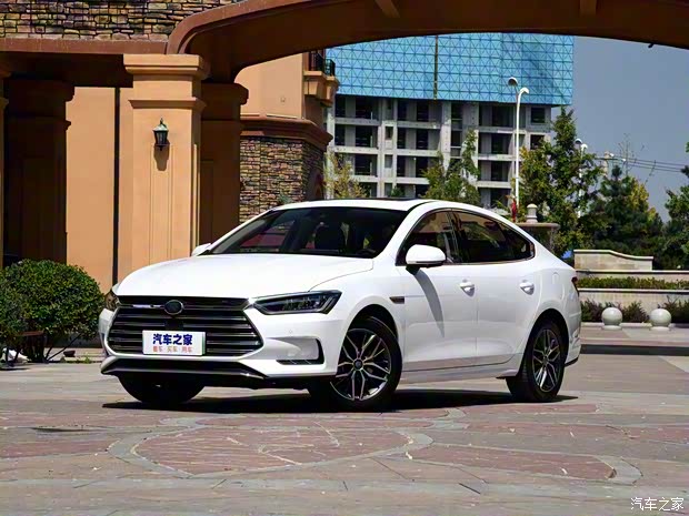 比亚迪 秦Pro新能源 2018款 DM 1.5TI 自动智联锐耀型 比亚迪 秦Pro新能源 2018款 DM 1.5TI 自动智联锐耀型