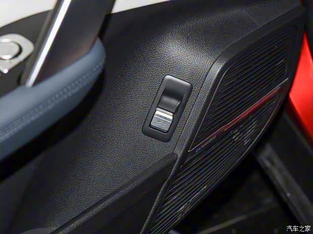 比亚迪 唐新能源 2022款 DM-p 215KM 四驱旗舰型