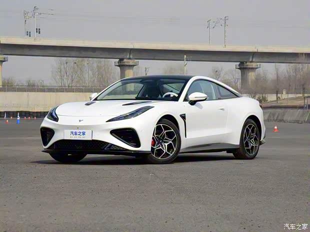 合众汽车 哪吒GT 2023款 580 AWD 合众汽车 哪吒GT 2023款 580 AWD