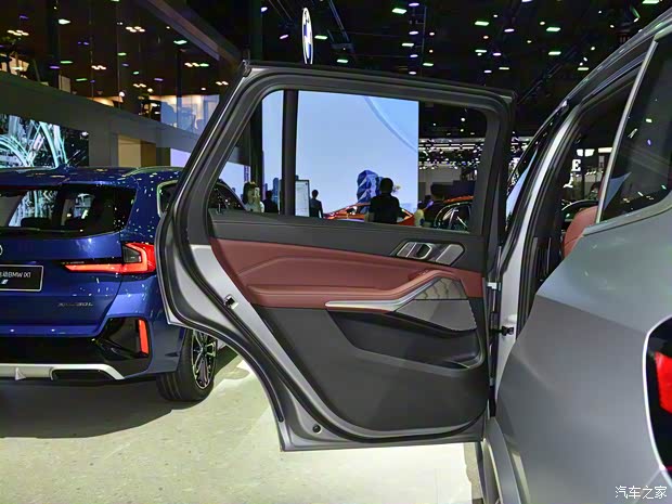 华晨宝马 宝马X5 2023款 xDrive 40Li 尊享型M运动曜夜套装 华晨宝马 宝马X5 2023款 xDrive 40Li 尊享型M运动曜夜套装