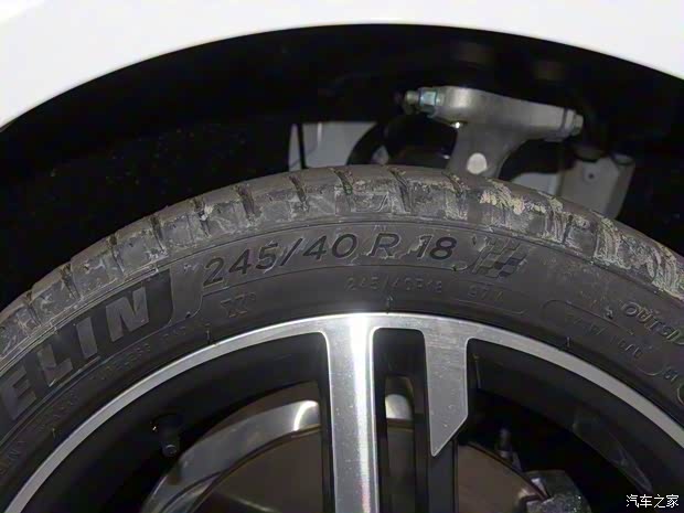 一汽-大众奥迪 奥迪A4L 2022款 40 TFSI 豪华动感型