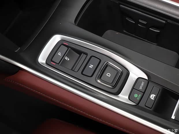 东风本田 英仕派 2022款 锐·混动 2.0L 净越版