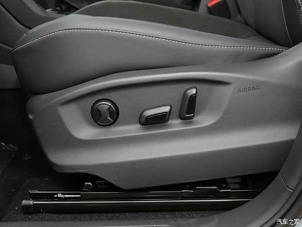 上汽大眾 途觀L 2021款 330TSI 自動兩驅(qū)智享版