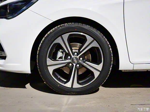 奇瑞汽车 艾瑞泽EX 2019款 1.5L CVT乐活版