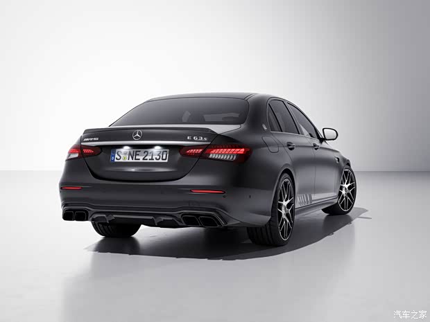 梅赛德斯-AMG 奔驰E级AMG 2022款 AMG E 63 S 4MATIC+ Final Edition 梅赛德斯-AMG 奔驰E级AMG 2022款 AMG E 63 S 4MATIC+ Final Edition