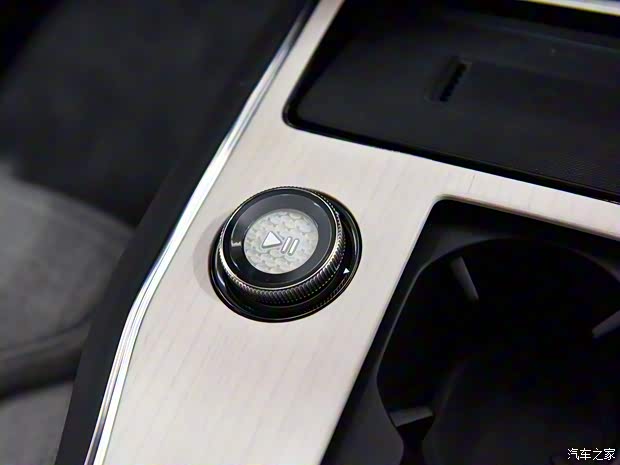 沃爾沃(進(jìn)口) 沃爾沃EX90 2023款 基本型