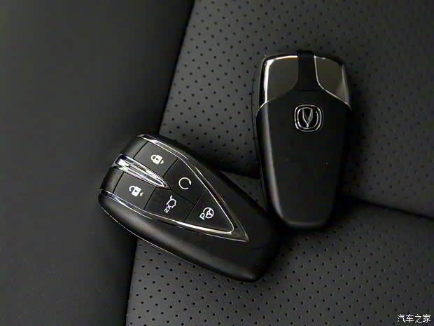 长安汽车 长安UNI-T 2020款 1.5T 时尚版 长安汽车 长安UNI-T 2020款 1.5T 时尚版