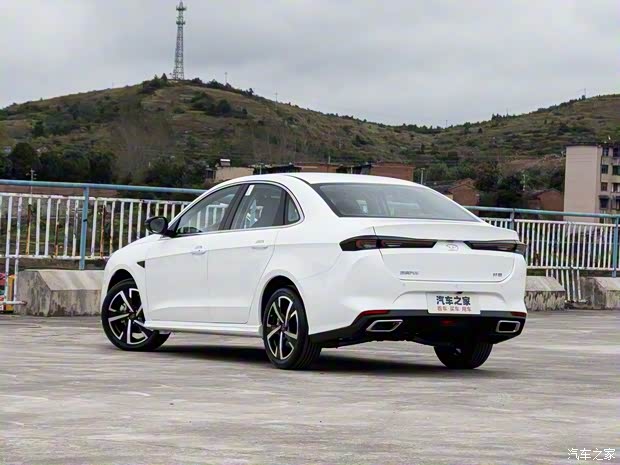 凯翼汽车 轩度 2021款 1.5T 手动安逸版 凯翼汽车 轩度 2021款 1.5T 手动安逸版